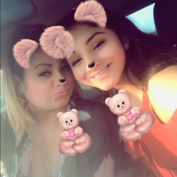 Meet your Posher, Veronica - Picture 1 of 16